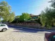 ŞİRİNCE YOLUNDA GENİŞ ARAZİLİ SATILIK BUTİK OTEL