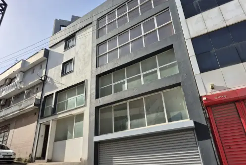 Karabağlar Yeşillik Cad. 3 Katlı Komple Satılık Ticari Bina