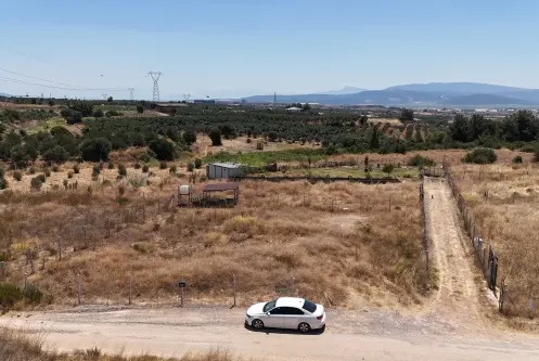 İZMİR YENİ BULGURCADA SATILIK 910 M2 KÖYE YAKIN TAPULU KÖŞE PARSEL