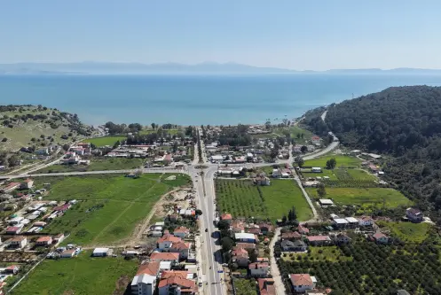 DENİZE SAHİLE YÜRÜME MESAFESİNDE SATILIK 202 M2 ELEKTRİK SULU YAZLIK BAHÇELER