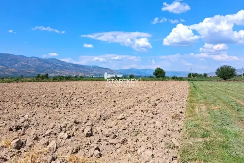 KUYUCAK AZİZABAT&#39;TA SATILIK VERİMLİ TARLA