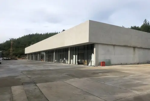Menderes Kısık Sanayi Karşısı 250m2 Kiralık Depo
