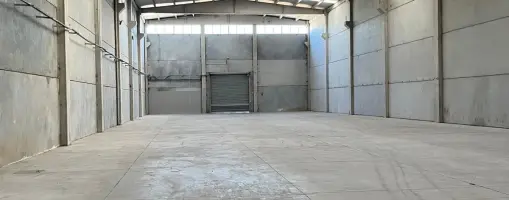 MENDERES&#39;DE 1550M2 KİRALIK DEPO