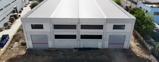 Kemalpaşa Organize&#39;de 3540 m2 Arsa İçerisinde 2100 m2 Fabrika