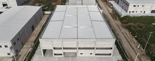 Kemalpaşa Organize&#39;de 2500 m2 Kiralık Fabrika