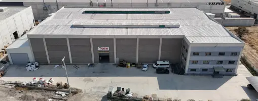 Kemalpaşa Organize&#39;de 3700 m2 Kiralık Fabrika