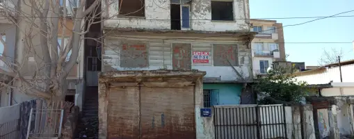 İzmir Konak Merkez&#39;de Satılık Ticari Konut İmarlı 205m2 Arsa