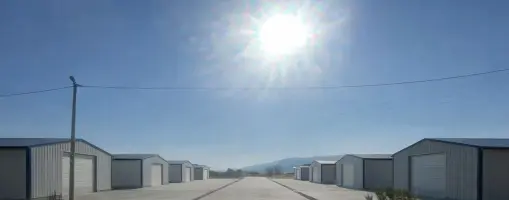 PASİFİKTEN MENDERES ANAYOL ÜZERİ 400 M² &#38; 750 M² KİRALIK DEPOLAR