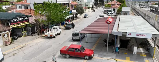 İZMİR DEVELİ İZBANA YÜRÜME MESAFESİNDE SATILIK 1.000M2 HARİKA BAHÇE