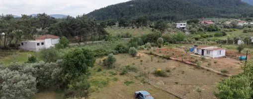 İZMİR ATAKÖYDE SATILIK TEKTAPU 1.066 M2 MUHTEŞEM KONUMDA BAHÇE