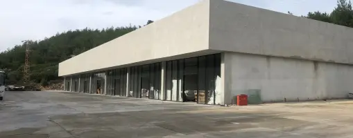 Menderes Kısık Sanayi Karşısı 250m2 Kiralık Depo