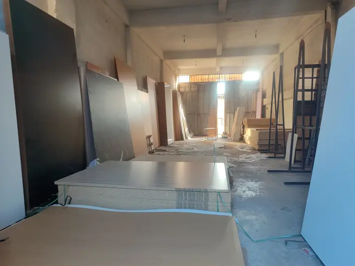 Buca Mobilyacılar Sanayide Kullanışlı Çift Cephe Isyeri 