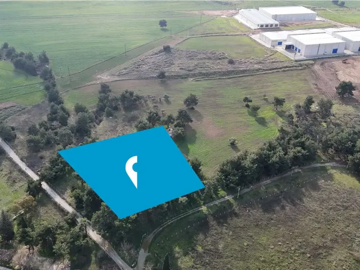 Menderes Oğlananası&#38;#39;nda 5000 m2 Ticari Depo İmarlı Arsa