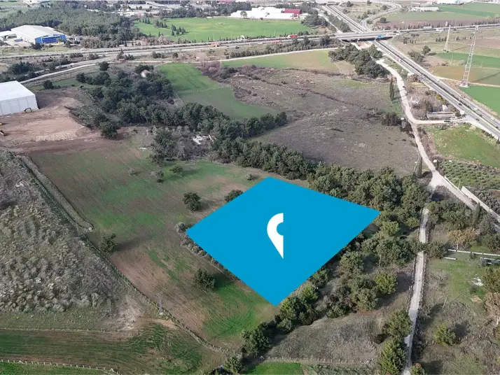 Menderes Oğlananası&#38;#39;nda 5000 m2 Ticari Depo İmarlı Arsa