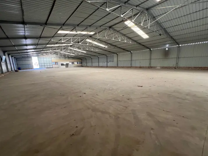 OTOBAN BAĞLANTISINA ve SANAYİ BÖLGESİNE ÇOK YAKIN 1.300 M² DEPO