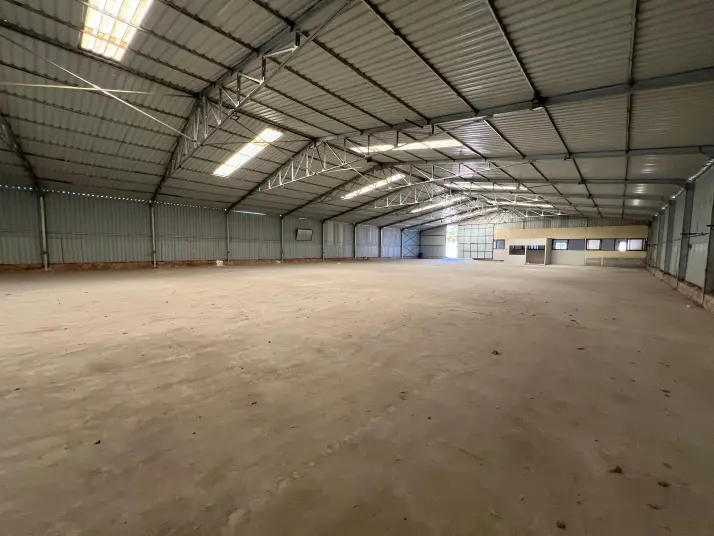 OTOBAN BAĞLANTISINA ve SANAYİ BÖLGESİNE ÇOK YAKIN 1.300 M² DEPO