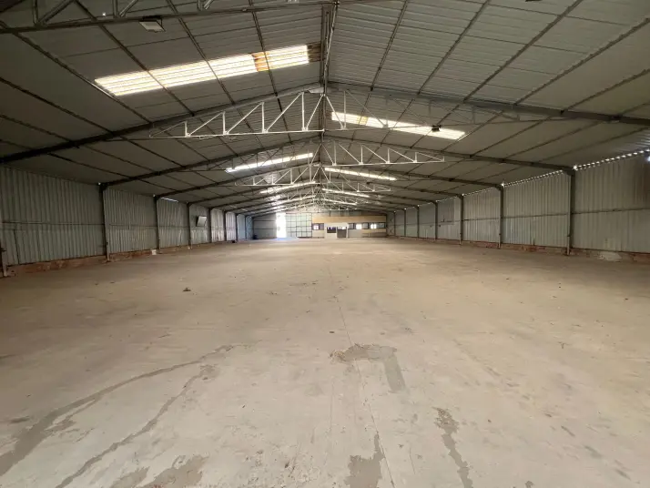 OTOBAN BAĞLANTISINA ve SANAYİ BÖLGESİNE ÇOK YAKIN 1.300 M² DEPO