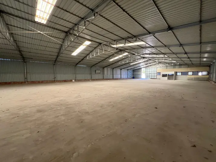 OTOBAN BAĞLANTISINA ve SANAYİ BÖLGESİNE ÇOK YAKIN 1.300 M² DEPO