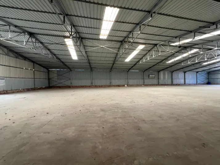 OTOBAN BAĞLANTISINA ve SANAYİ BÖLGESİNE ÇOK YAKIN 1.300 M² DEPO