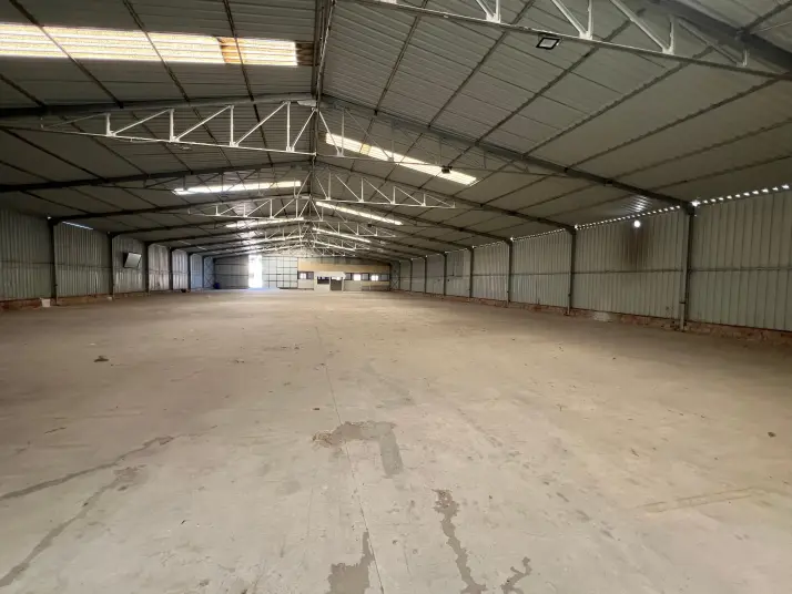 OTOBAN BAĞLANTISINA ve SANAYİ BÖLGESİNE ÇOK YAKIN 1.300 M² DEPO
