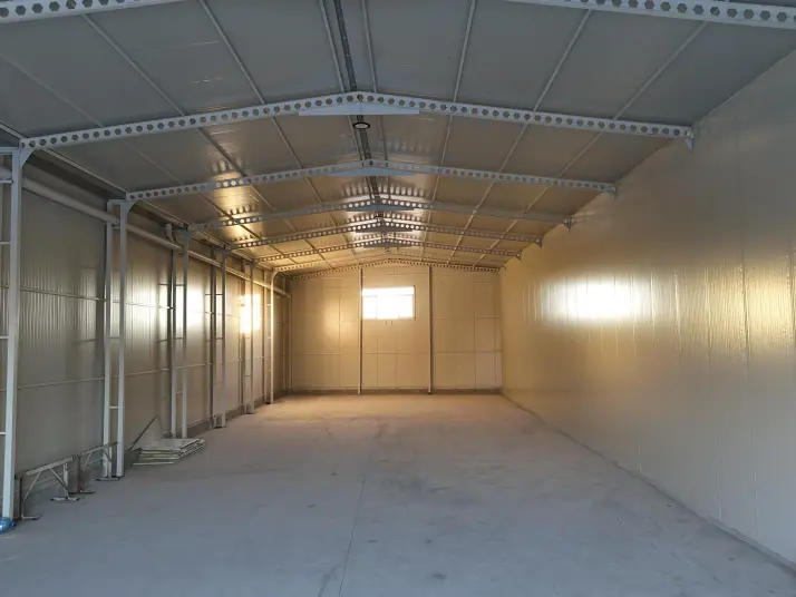 ÜÇ ELMASTAN HAVALİMANINA YAKIN ANA YOL ÜSTÜ 500 M²MUHTEŞEM DEPO