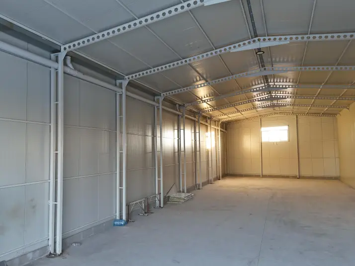 ÜÇ ELMASTAN HAVALİMANINA YAKIN ANA YOL ÜSTÜ 500 M²MUHTEŞEM DEPO