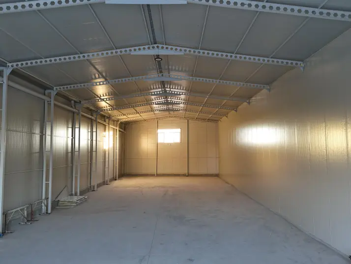 ÜÇ ELMASTAN HAVALİMANINA YAKIN ANA YOL ÜSTÜ 500 M²MUHTEŞEM DEPO