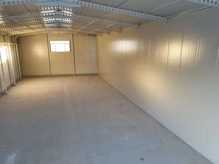 ÜÇ ELMASTAN HAVALİMANINA YAKIN ANA YOL ÜSTÜ 500 M²MUHTEŞEM DEPO