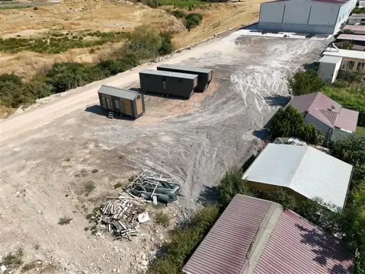 ÜÇELMASTAN KISIK SANAYİSİNE ÇOK YAKIN 5.000 M²MUHTEŞEM BİR ARAZİ