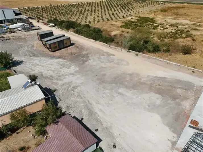 ÜÇELMASTAN KISIK SANAYİSİNE ÇOK YAKIN 5.000 M²MUHTEŞEM BİR ARAZİ