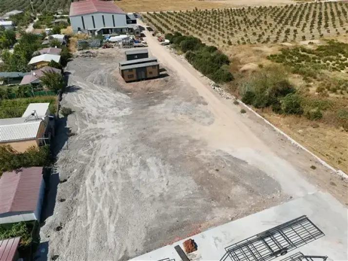 ÜÇELMASTAN KISIK SANAYİSİNE ÇOK YAKIN 5.000 M²MUHTEŞEM BİR ARAZİ