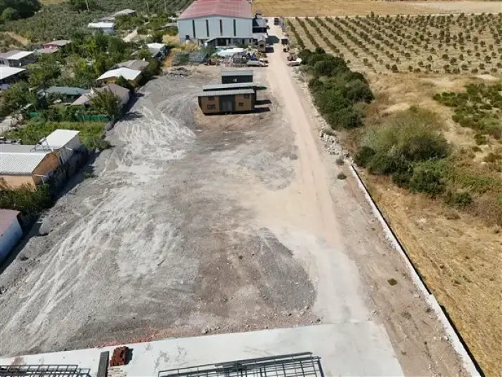 ÜÇELMASTAN KISIK SANAYİSİNE ÇOK YAKIN 5.000 M²MUHTEŞEM BİR ARAZİ