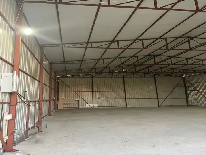 ÜÇ ELMASTAN SANAYİ BÖLGESİNE ve MENDERESE YAKIN 300 M²SÜPER DEPO