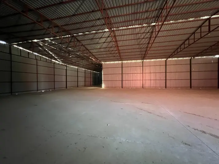 OTOBAN BAĞLANTISINA ve SANAYİ BÖLGESİNE ÇOK ÇOK YAKIN 750 M²DEPO