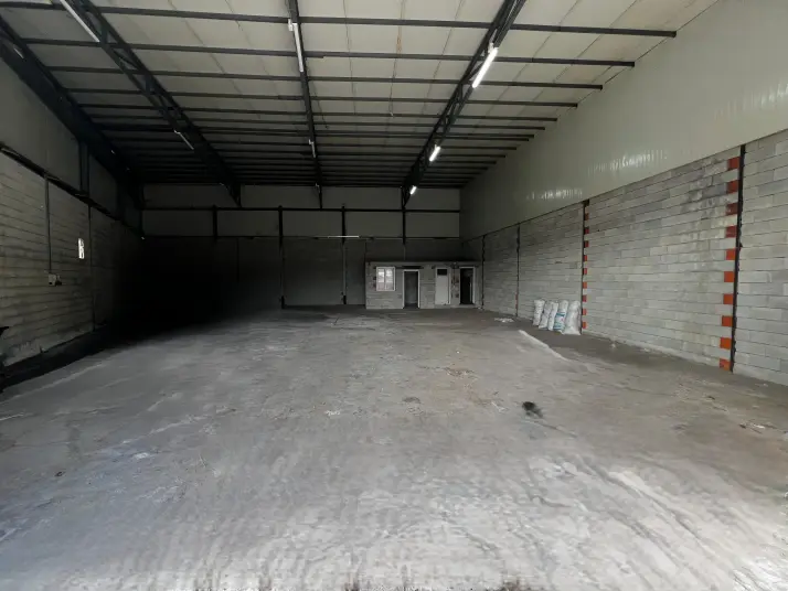 ÜÇ ELMASTAN 100 KW ENERJİLİ 400 M²KAPALI 150 M²AÇIK RUHSATLI YER