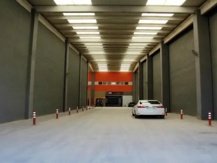 GAZİEMİR İNKA İŞ MERKEZİ&#38;#39;NDE 1500 M2 DEPO VE İMALATHANE