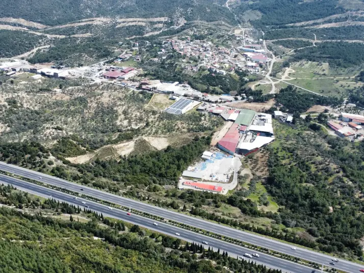 Real’den İzmir Bornova Gökdere 1000 m2 kiralık depo