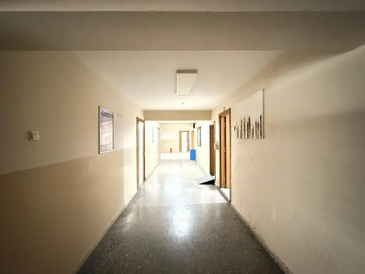 ŞAİR EŞREF BULVARI ÜZERİNDE 1297 M2 OFİS KATI