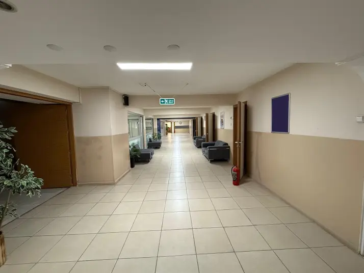 ŞAİR EŞREF BULVARI ÜZERİNDE 1297 M2 OFİS KATI