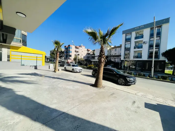 Real’den Cüneytbey Mah. 270 m2 Kiralık Dükkan