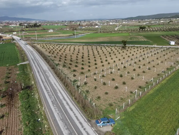 TEKELİDE ANAYOL CEPHELİ SATILIK TAPULU 260 M2 İZBANA YAKIN BAHÇELER