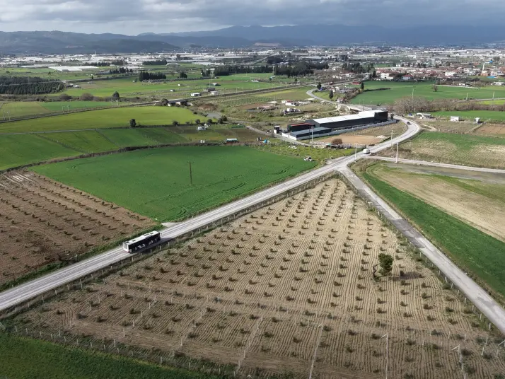TEKELİDE ANAYOL CEPHELİ SATILIK TAPULU 260 M2 İZBANA YAKIN BAHÇELER
