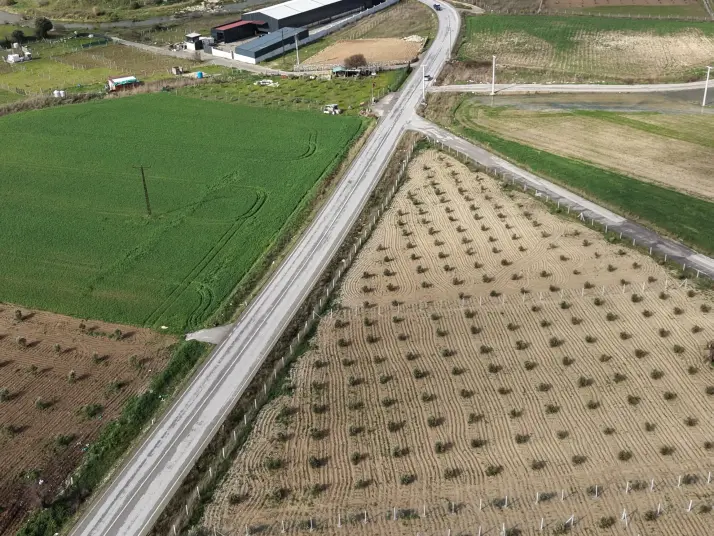 TEKELİDE ANAYOL CEPHELİ SATILIK TAPULU 260 M2 İZBANA YAKIN BAHÇELER