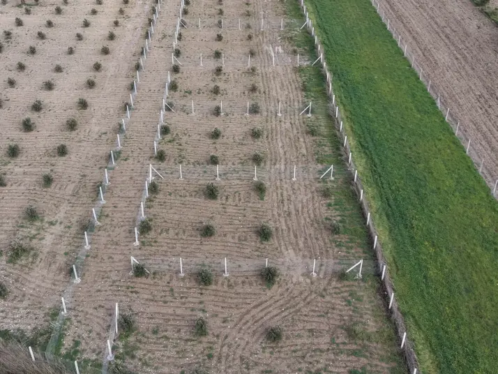 TEKELİDE ANAYOL CEPHELİ SATILIK TAPULU 260 M2 İZBANA YAKIN BAHÇELER