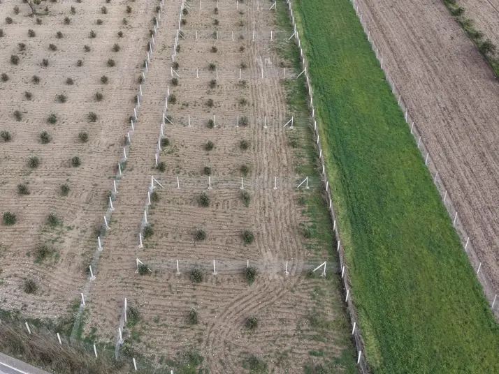 TEKELİDE ANAYOL CEPHELİ SATILIK TAPULU 260 M2 İZBANA YAKIN BAHÇELER