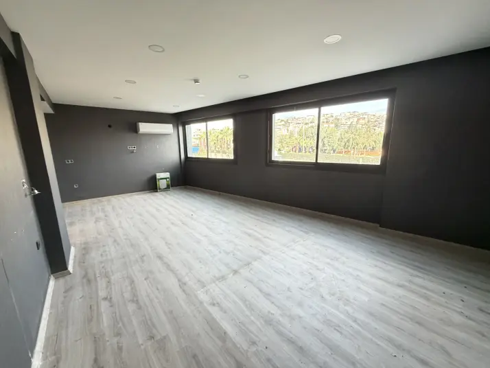 ÇİĞLİ ANADOLU CAD METRO MARKET KARŞISI KİRALIK OFİSLER