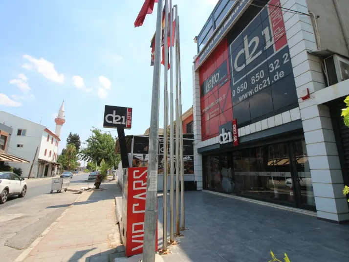 Gaziemir İzban Yakını, 3 Katlı, 370 M² Kiralık Dükkan &#38; Mağaza