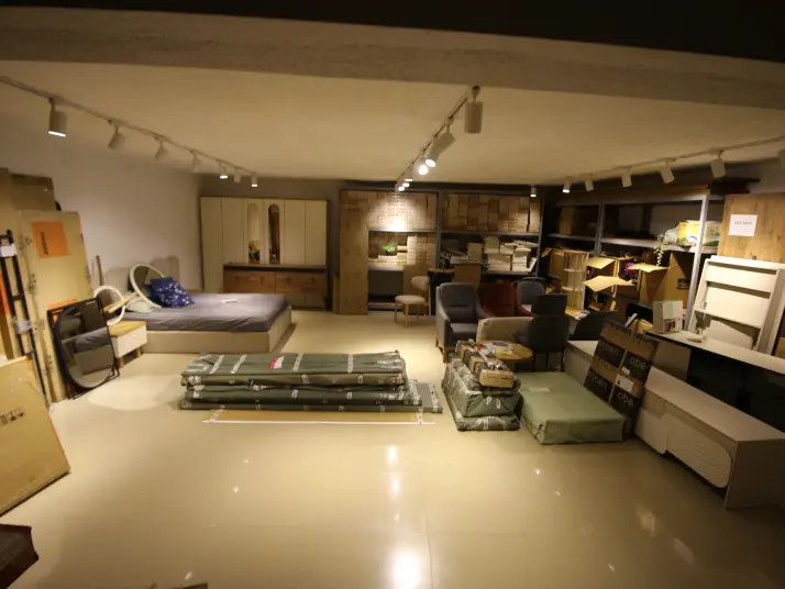 Gaziemir İzban Yakını, 3 Katlı, 370 M² Kiralık Dükkan &#38; Mağaza