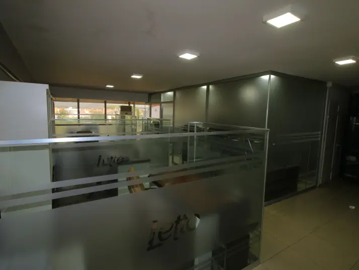 Gaziemir İzban Yakını, 3 Katlı, 370 M² Kiralık Dükkan &#38; Mağaza