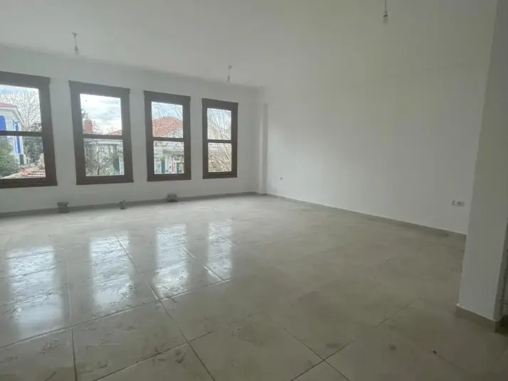 Uğur Mumcu Cadde&#39;si Üzeri Bodrumlu Müstakil Kiralık İşyeri Favorilerime Ekle Yazdır Facebook ile paylaş